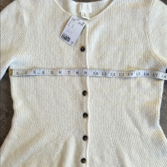 H&M Ribbed Button-Up Cardigan - Picture 4 of 9